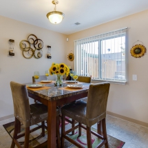 Dining Area Dining Area